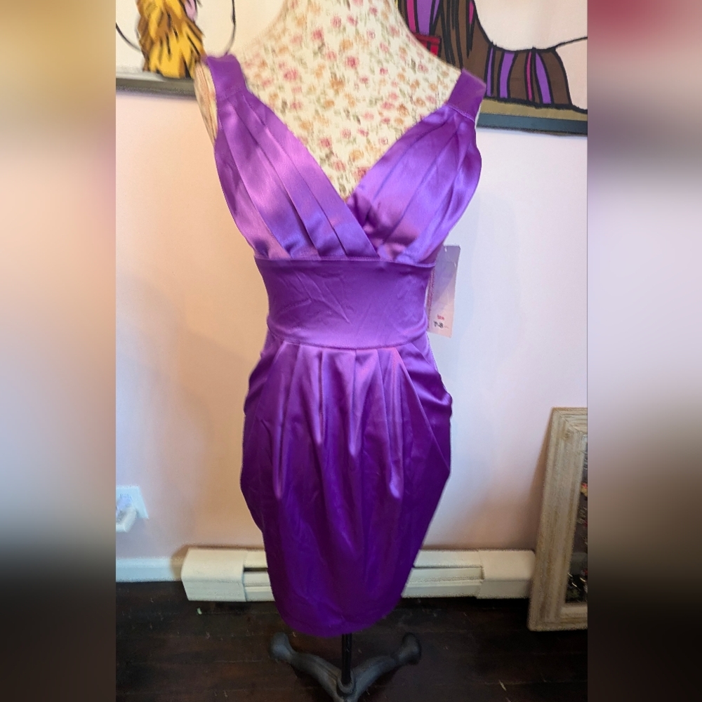Vivid Purple Satin V‑Neck Sheath Dress